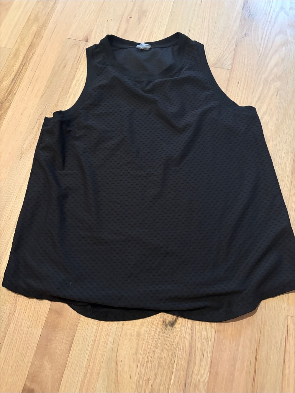 CALIA by Carrie Underwood Black Textured Scoop Tank